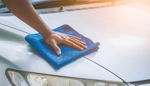 洗車でマイクロファイバークロスを使うべき？正しい洗い方や選び方を解説