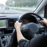 車が走るとカタカタ音がする！原因と危険性、対処法を徹底解説