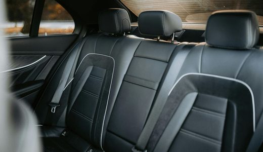 車の本革シートは「やめとけ」と言われる理由とは？後悔しない選び方