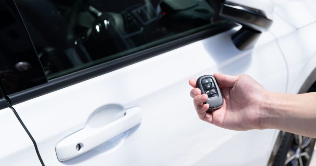 車のスマートキーを紛失した際にまず試すべき5つの初期対応
