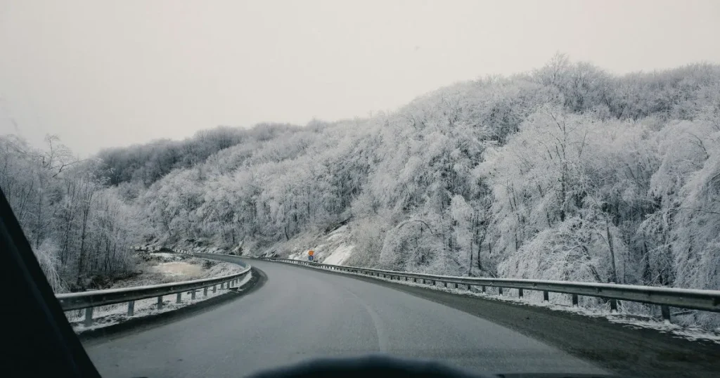 冬用タイヤの見分け方の違い