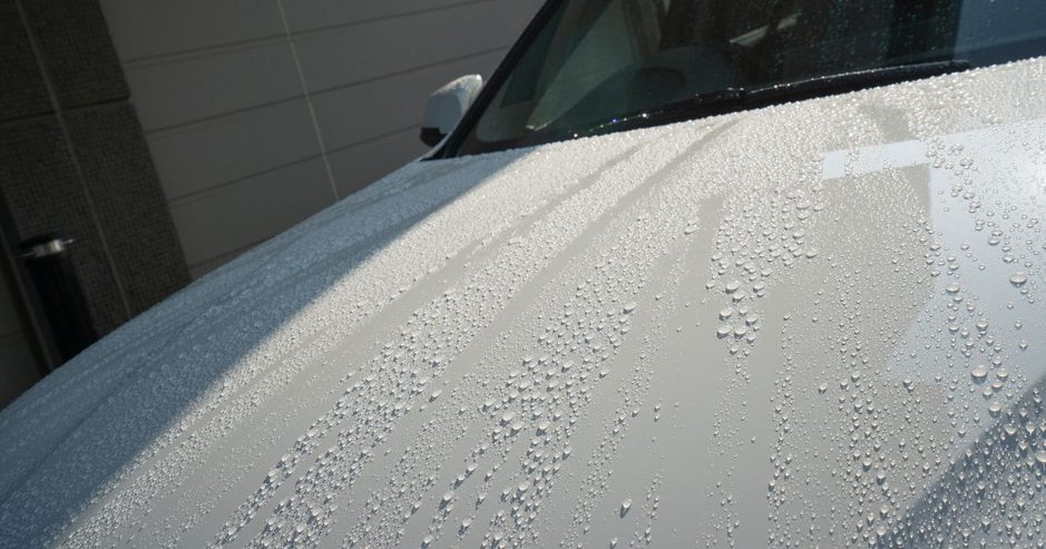 【プロ直伝】ガラスコーティングのメンテナンス方法｜長持ちさせる正しい洗車と手入れ